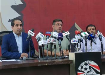 فيتوريا يفسر ضم 4 لاعبين فقط من الأهلي لـ منتخب مصر ويعترف بالعرض السعودي