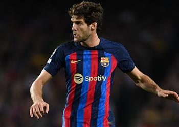 موندو ديبورتيفو ماركوس ألونسو أخبر زملاءه بقراره النهائي بشأن الرحيل عن برشلونة