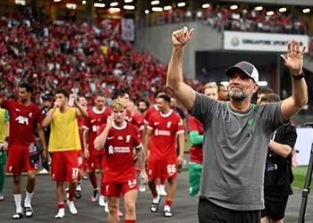 فيديو مشجع يثير غضب كلوب بعد مباراة ليفربول وبايرن ميونخ