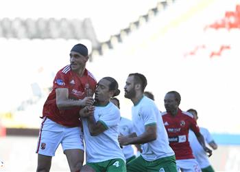 فيديو مروان حمدي يسجل هدف المصري الأول أمام الأهلي