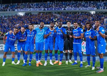 بعد ياسين بونو الهلال يتعاقد مع حارس جديد