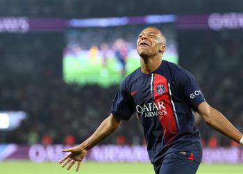 مبابي يزيد التكهنات بشأن مستقبله قبل نهاية انتقالات الصيف