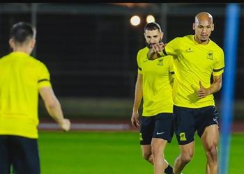 فابينيو يعلق على مفاوضات اتحاد جدة لضم محمد صلاح