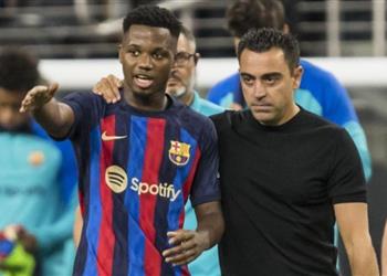 موندو ديبورتيفو تكشف كواليس رحيل فاتي عن برشلونة وحديث تشافي معه