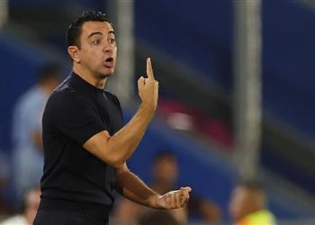 موندو ديبورتيفو للضرورة تشافي يطلب بقاء 3 لاعبين في برشلونة