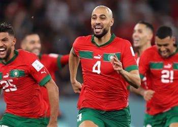 محادثات سرية تقرب انتقال سفيان أمرابط إلى مانشستر يونايتد