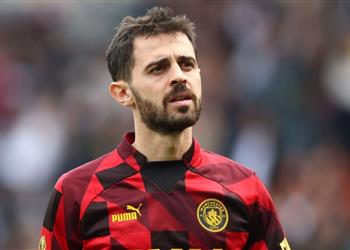 مانشستر سيتي يبلغ برشلونة وباريس سان جيرمان بموقفه من بيع برناردو سيلفا