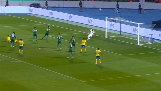 العارضة تحرم رونالدو من تسجيل هدف امام الرجاء بالبطولة العربية