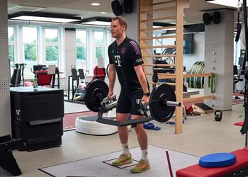 بايرن ميونخ ي علن في بيان رسمي خضوع نوير لجراحة جديدة