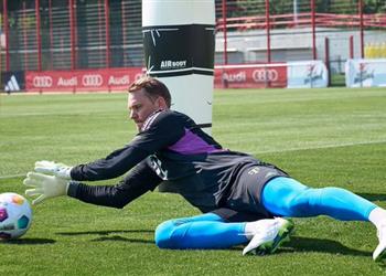 بايرن ميونخ يتلقى ضربة جديدة بشأن مانويل نوير