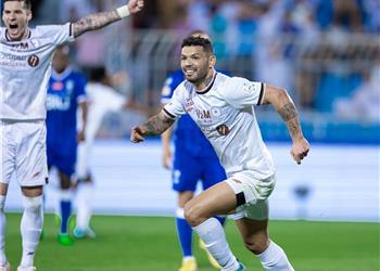 القناة الناقلة لمباراة الهلال والشباب اليوم في البطولة العربية