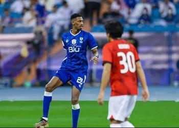 فيديو محمد كنو ي سجل هدف الهلال الأول أمام الشباب