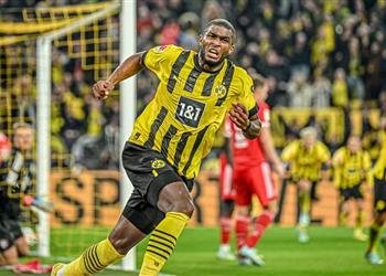 موديست يصل القاهرة ويتجه إلى مقر الأهلي لتوقيع العقود