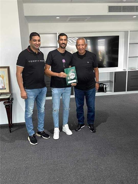 محمود حمادة ينضم إلي النادي المصري