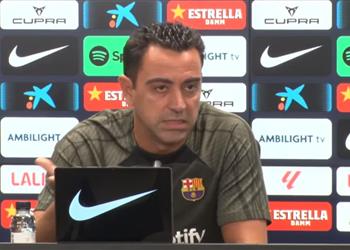 تشافي يعلن موقفه النهائي من تجديد عقده مع برشلونة