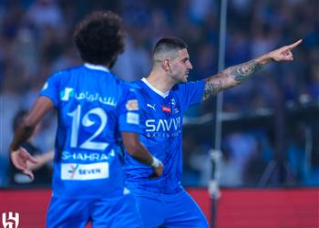 فيديو الهلال يستعيد صدارة الدوري السعودي بسداسية أمام الرياض وظهور نيمار