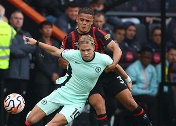 التعادل لا يكفي مدافع بورنموث نشعر بالإحباط لعدم فوزنا أمام تشيلسي