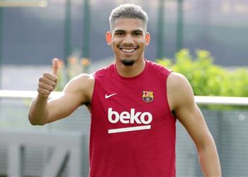 أراوخو يعود لتدريبات برشلونة قبل مباراة أنتويرب في دوري أبطال أوروبا