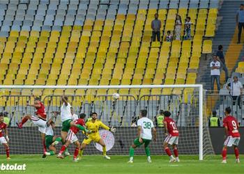 الأهلي الجريح يسعى لمصالحة جماهيره أمام المصري في أولى مبارياته بـ الدوري