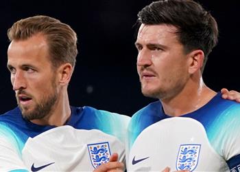 هاري كين عن ماجواير قبل مواجهة مانشستر يونايتد أحد أفضل المدافعين في إنجلترا