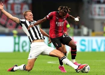 ميلان يقع في فخ التعادل أمام نيوكاسل بـ دوري أبطال أوروبا