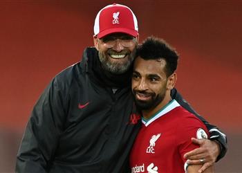 كلوب يشيد بموقف محمد صلاح خلال تكهنات رحيله عن ليفربول وارتباطه بـ اتحاد جدة
