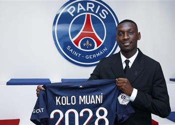 رسمي ا باريس سان جيرمان يتعاقد مع كولو مواني في اللحظات الأخيرة