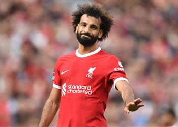 ميرور محمد صلاح ي خبر أصدقائه بموقفه من مغادرة ليفربول إلى اتحاد جدة