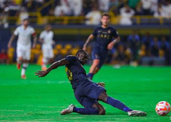 فيديو ساديو ماني ي سجل هدف النصر الخامس أمام الحزم