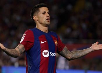 كانسيلو اللعب لبرشلونة حلم الطفولة وجواو فيليكس موهبة لا تظهر كثير ا