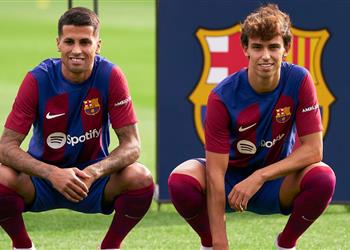 تشافي يرفض حسم مستقبل جواو فيليكس وكانسيلو مع برشلونة