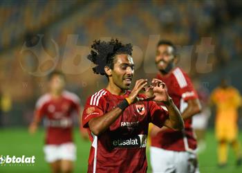 فيديو حسين الشحات ي سجل هدف الأهلي الثاني أمام سان جورج