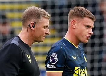 مدرب نيوكاسل يونايتد يعلن خبر ا سيئ ا بشأن هارفي بارنز ما حدث ليس عادي ا