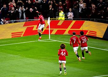 فيديو مانشستر يونايتد يعبر كريستال بالاس بثلاثية ويتأهل إلى ثمن نهائي كأس كاراباو