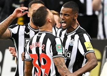 فيديو نيوكاسل يونايتد يطيح بـ مانشستر سيتي من كأس الرابطة الإنجليزية