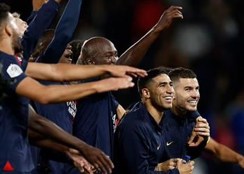 منهم أشرف حكيمي رباعي باريس سان جيرمان مهدد بالإيقاف 4 مباريات