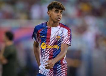 موندو برشلونة يستقر على موعد تجديد عقد لامين يامال