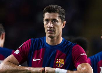 تشكيل برشلونة أمام إشبيلية في الدوري الإسباني ليفاندوفسكي يقود الهجوم