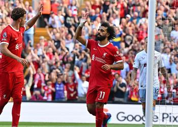 فيديو محمد صلاح يسجل هدف ليفربول الثالث أمام أستون فيلا