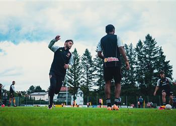 مران الأهلي كولر يركز على الجوانب الخططية وتدريبات أحمال خاصة