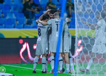 فيديو في صدام مصري ضمك يحقق فوزه الأول بـ الدوري السعودي على حساب الخليج