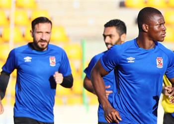 معلول وديانج يغادران معسكر الأهلي في النمسا