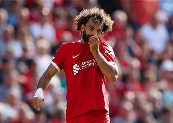 إيكو محمد صلاح كشف مستقبله مع ليفربول من خلال لغة جسده أمام أستون فيلا