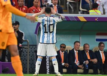 فان جال فوز ميسي والأرجنتين بكأس العالم قطر 2022 كان متعمد ا
