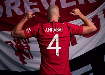 ذا أثليتك مانشستر يونايتد اكتشف إصابة سفيان أمرابط أثناء الكشف الطبي