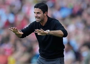 ذا صن أرتيتا ي خبر لاعب آرسنال بتجميده حال عدم رحيله