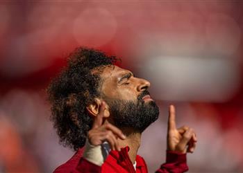 ذا صن انقسام في ليفربول بشأن عرض اتحاد جدة لضم محمد صلاح