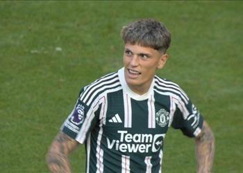 رئيس الحكام في إنجلترا يعلق على إلغاء هدف مانشستر يونايتد أمام آرسنال