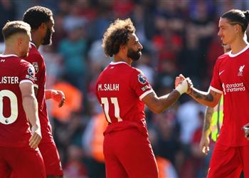 مهاجم مانشستر يونايتد السابق ليفربول لن يتأثر برحيل محمد صلاح