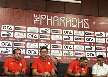 فيتوريا يعلق على تضارب المواعيد بين الأهلي والمنتخب ويؤكد إراحة صلاح قراري